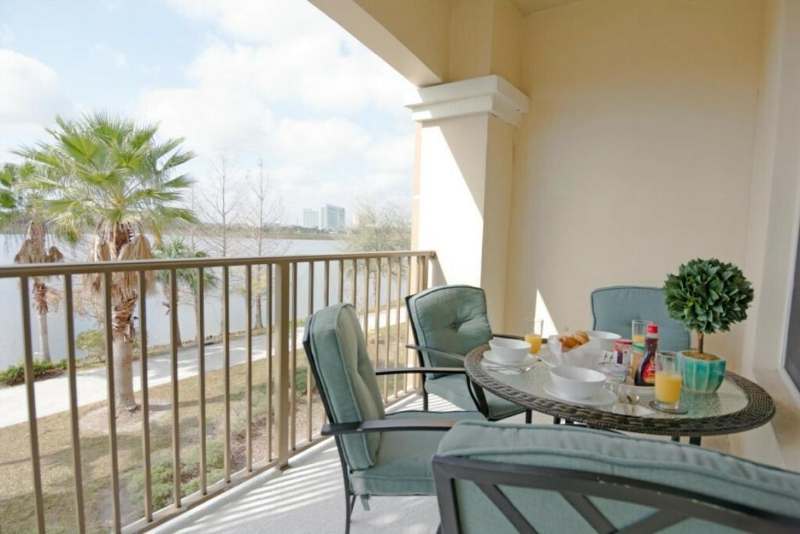 Modern Vacation Apartment With A Lake View At Vista Cay Resort Vc4816 Orlando Kültér fotó