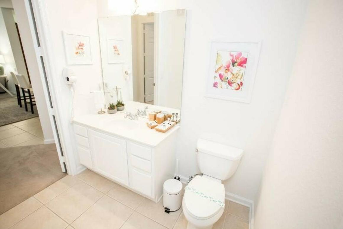 Modern Vacation Apartment With A Lake View At Vista Cay Resort Vc4816 Orlando Kültér fotó